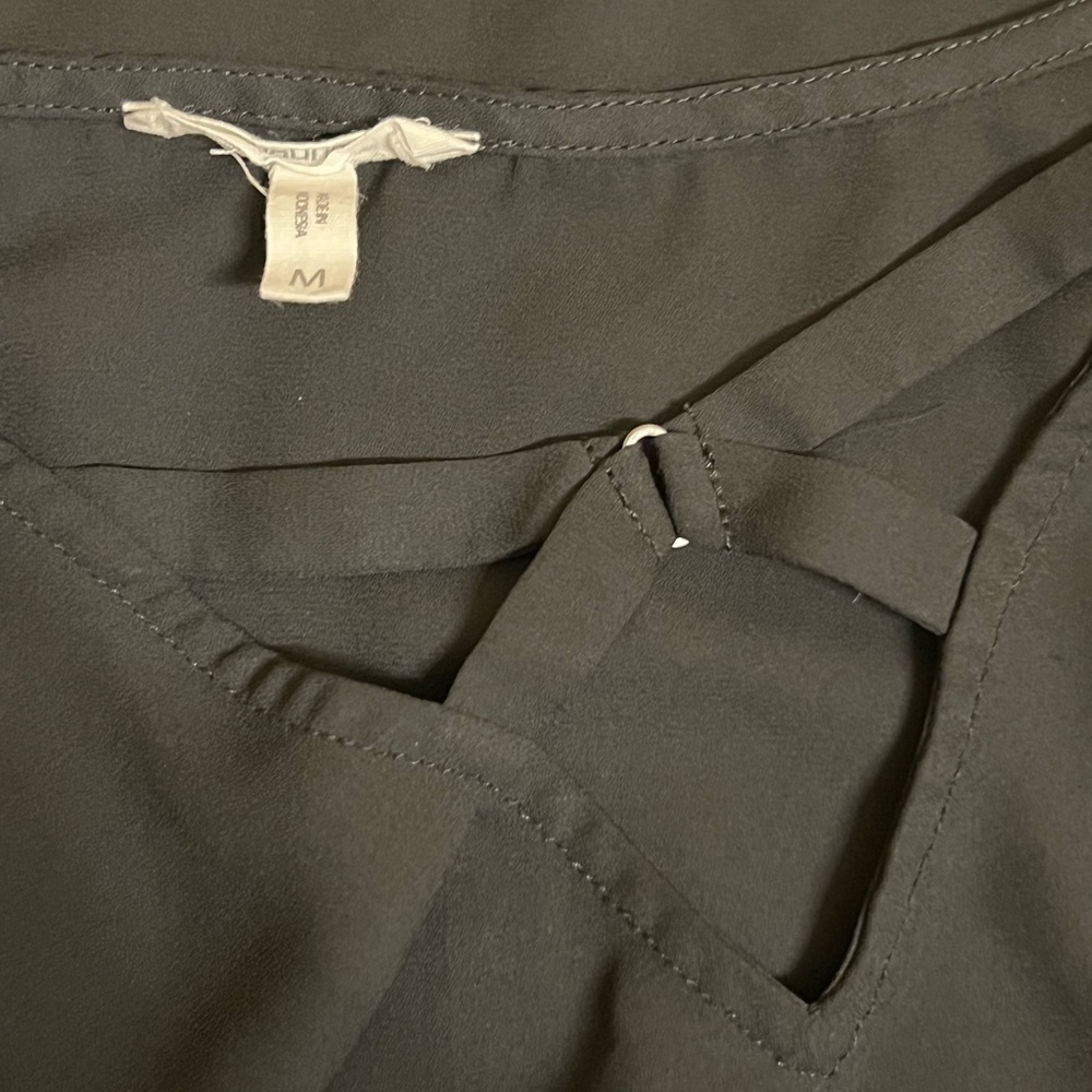 Maurices Black Dressy Blouse Top Shirt Long Sleeve Medium - Picture 4 of 4